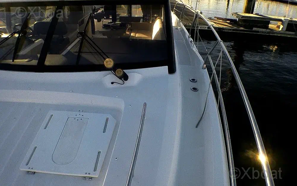 slider 7 Prestige Yachts 420 Fly