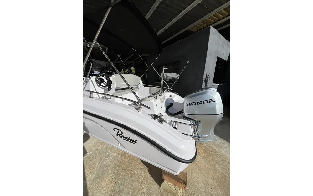 slider 10 Ranieri Voyager 19 S