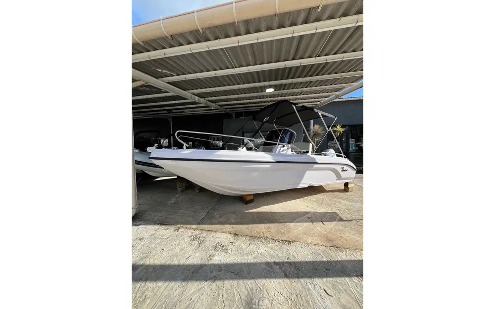 slider 0 Ranieri Voyager 19 S