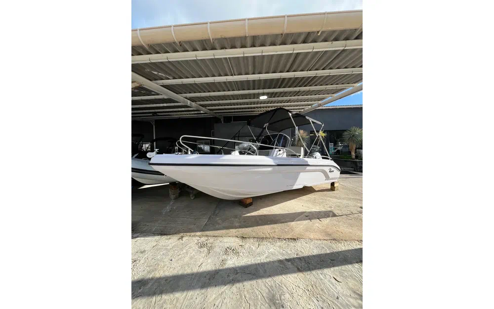 slider 14 Ranieri Voyager 19 S