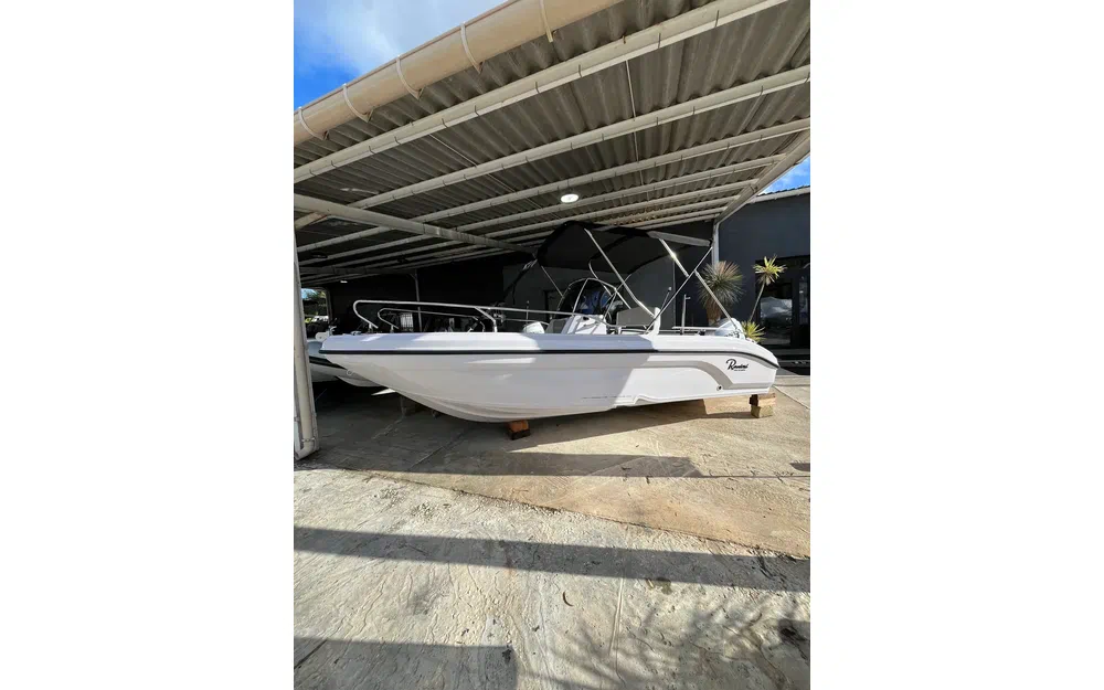 slider 15 Ranieri Voyager 19 S