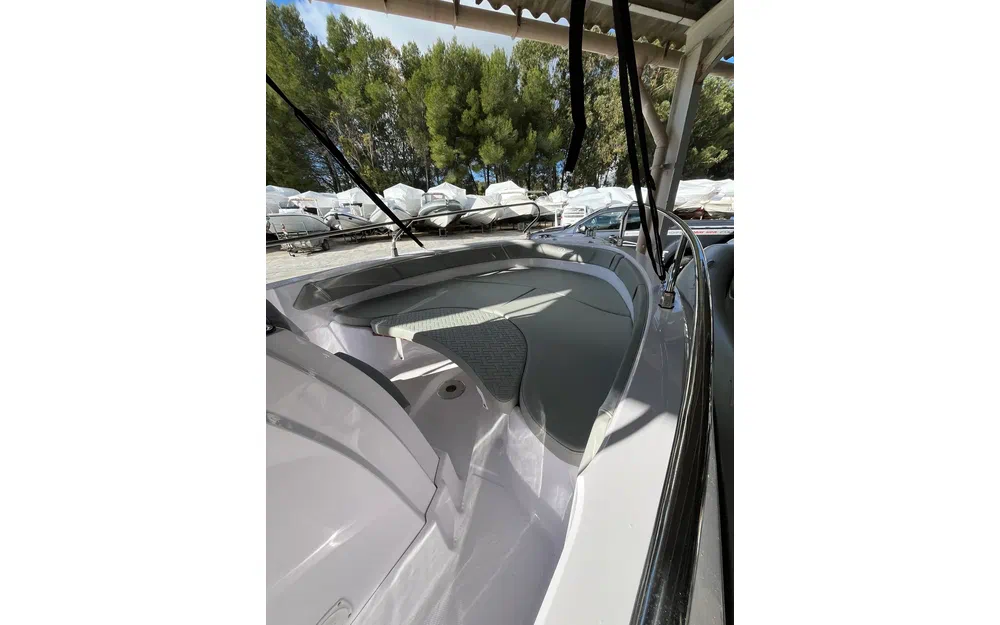 slider 5 Ranieri Voyager 19 S