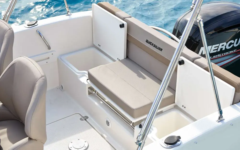 slider 10 Quicksilver Activ 505 Cabin