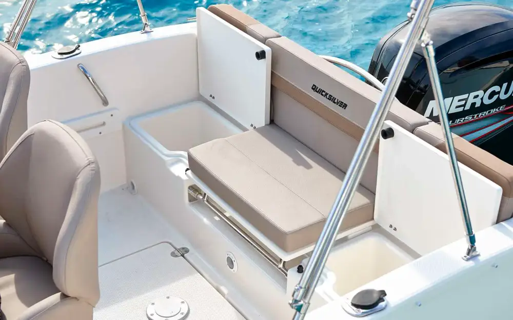 slider 4 Quicksilver Activ 505 Cabin