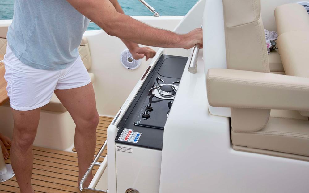 slider 4 Quicksilver Activ 875 Sundeck