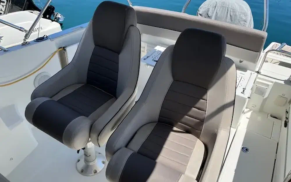 slider 11 Jeanneau Cap Camarat 7.5 WA