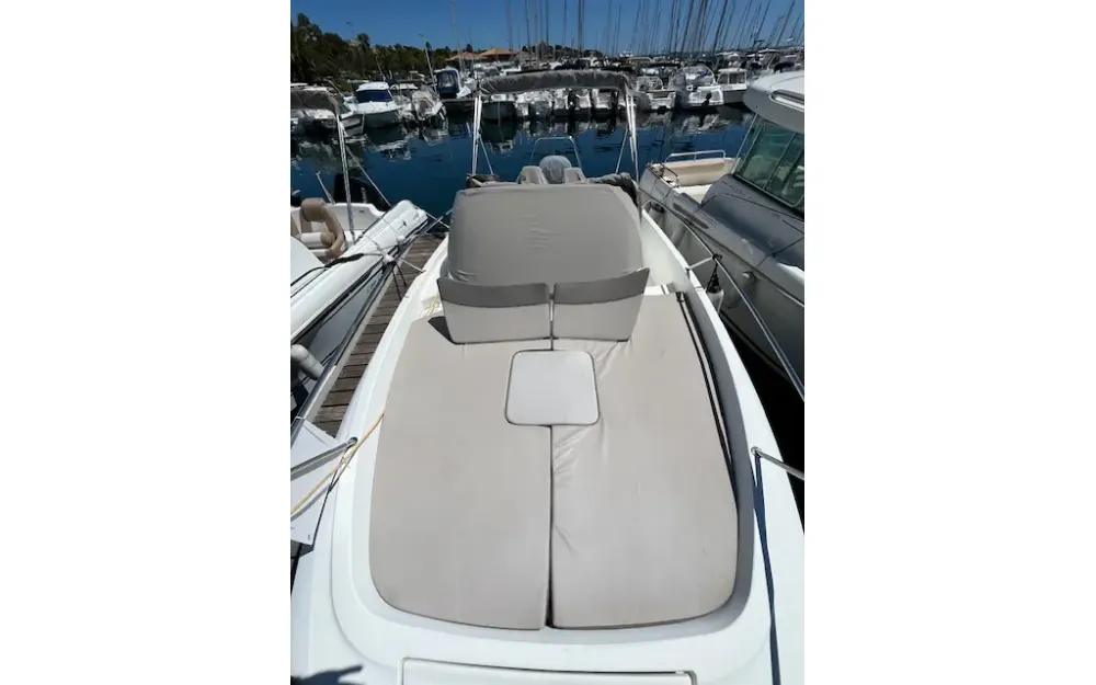 slider 14 Jeanneau Cap Camarat 7.5 WA Serie 2