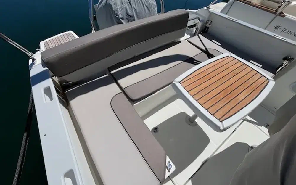 slider 2 Jeanneau Cap Camarat 7.5 WA