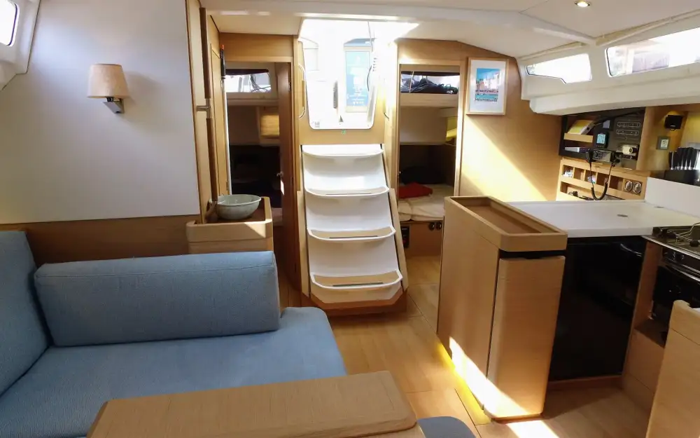 slider 13 Jeanneau Sun Odyssey 440