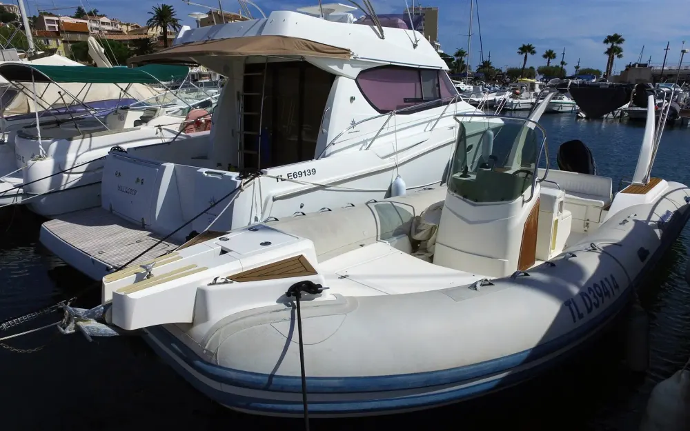 slider 0 Capelli Tempest 770