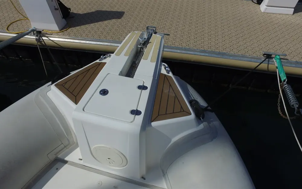 slider 6 Capelli Tempest 770
