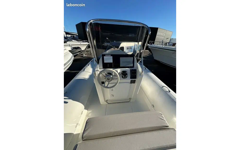 slider 0 Capelli Tempest 700