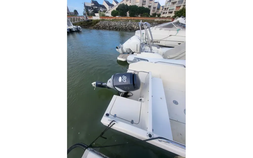 slider 6 Pro Marine Belone 550 - null