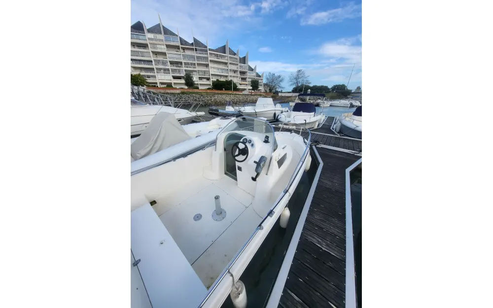 slider 4 Pro Marine Belone 550 - null