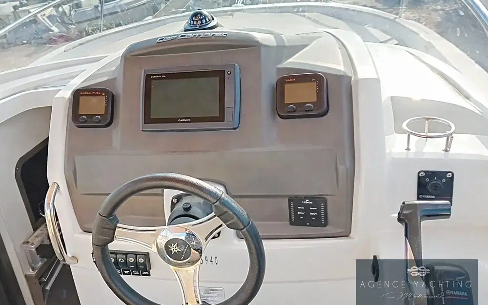 slider 7 Jeanneau Cap Camarat 7.5 WA