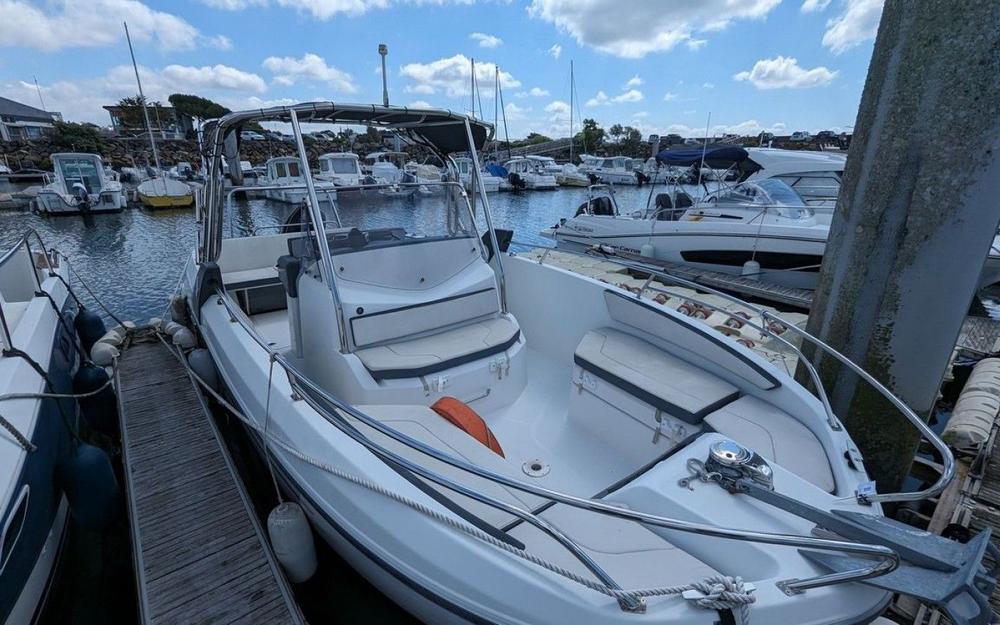 slider 1 Beneteau Flyer 7 SPACEdeck