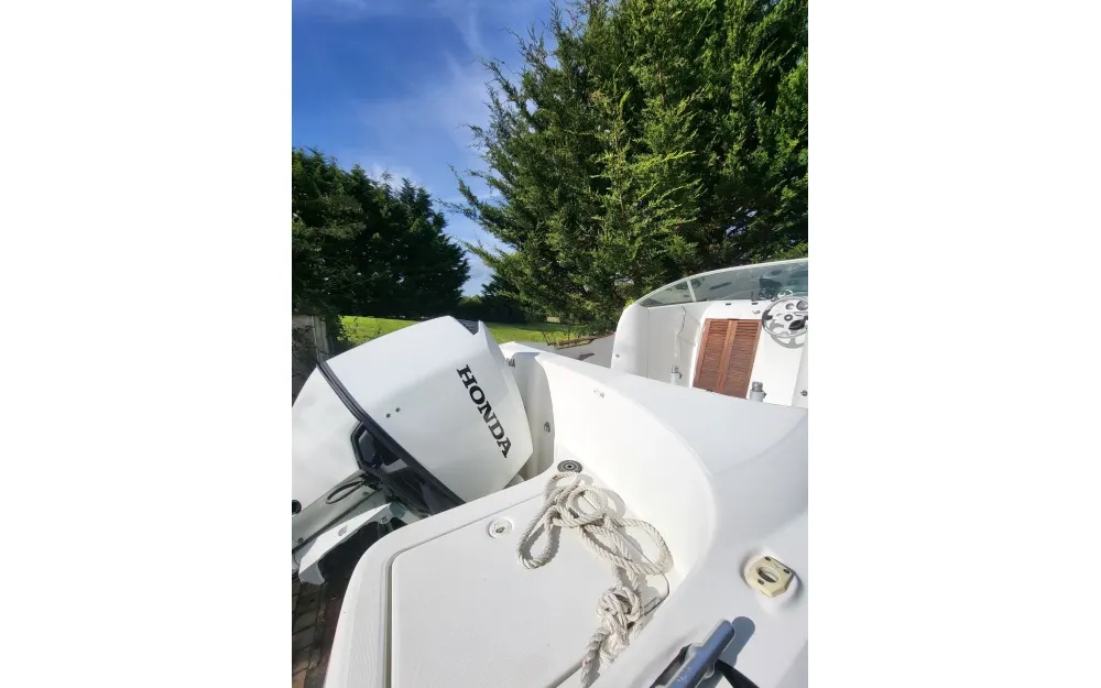 slider 8 Beneteau Flyer 650 WA - null