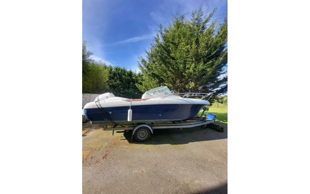 slider 2 Beneteau Flyer 650 WA - null