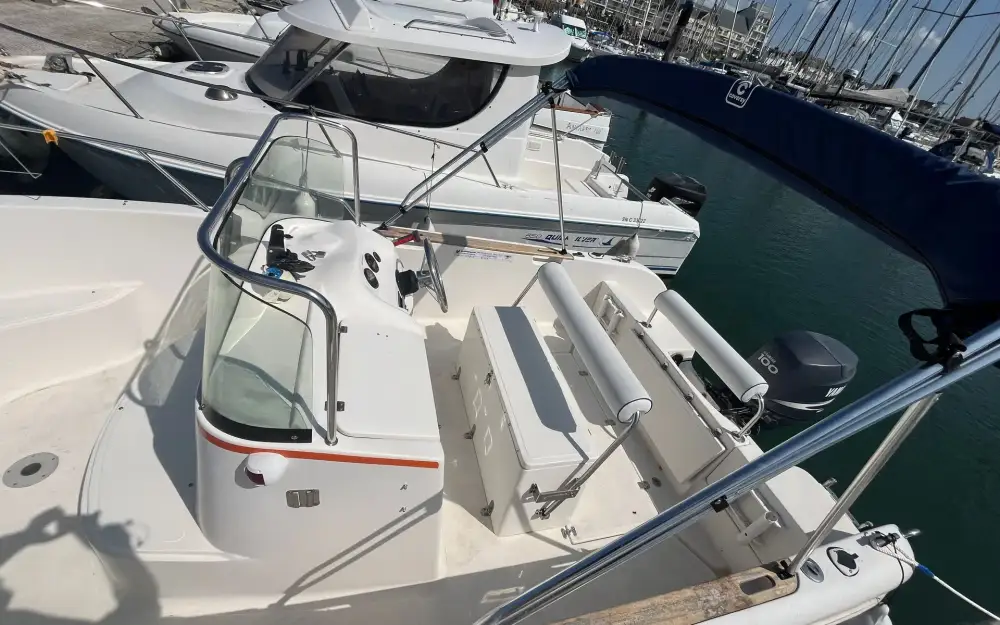 slider 4 Pacific Craft  550 Open