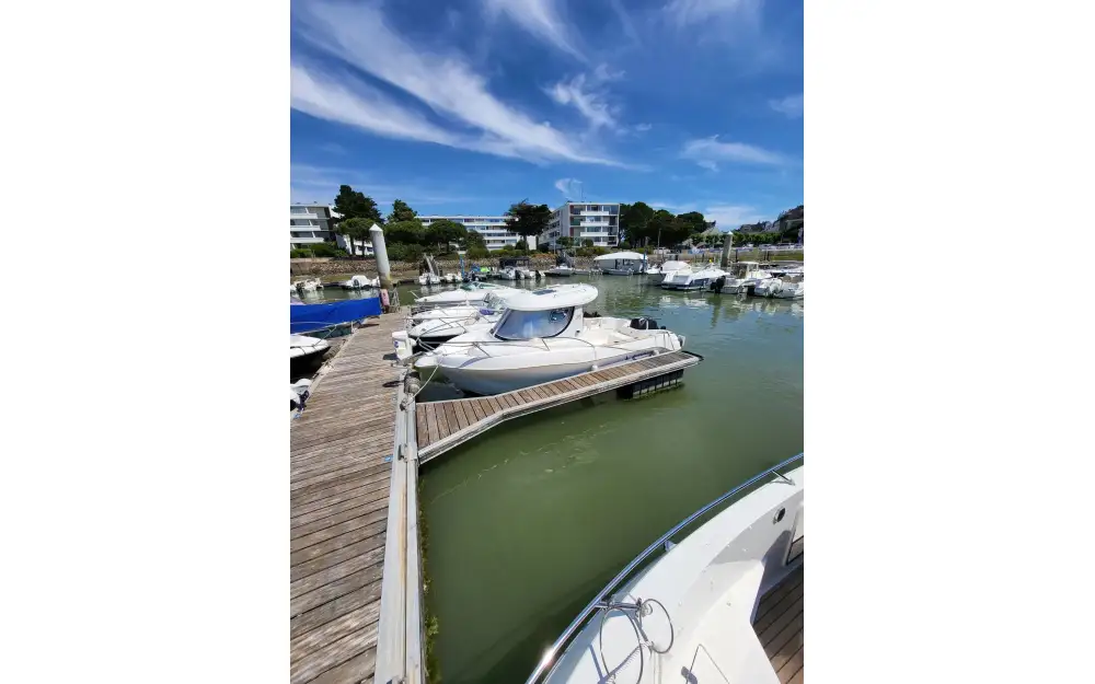 slider 1 Quicksilver  640 Pilothouse