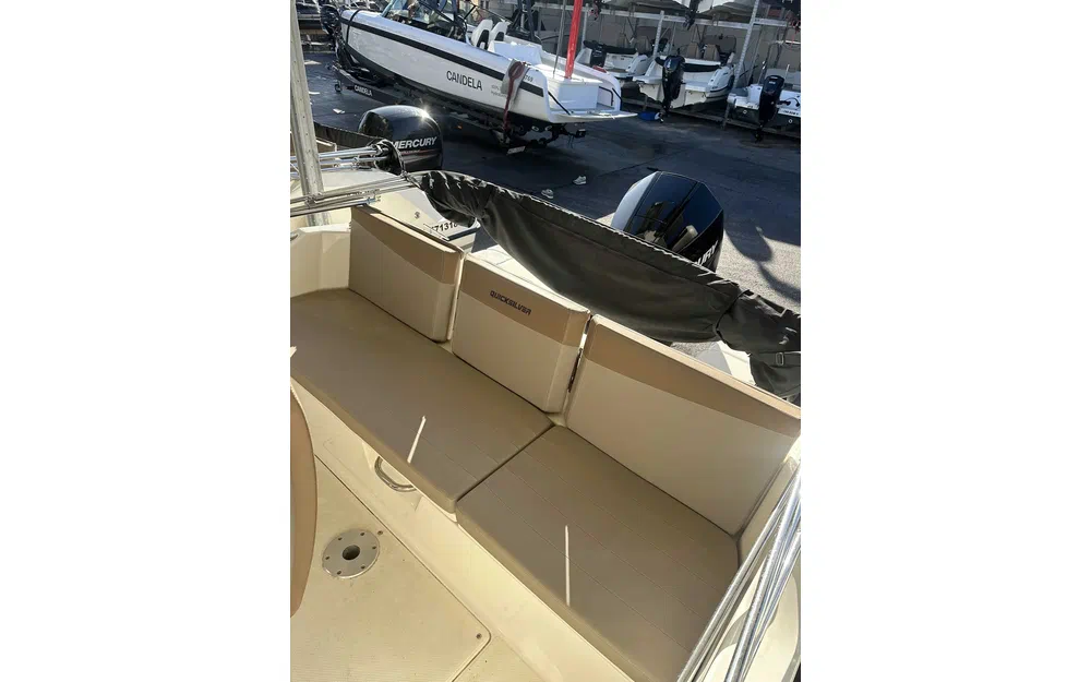 slider 4 Quicksilver 675