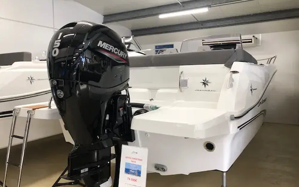 slider 1 Jeanneau Cap Camarat 6.5 CC