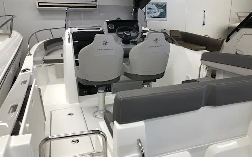 slider 2 Jeanneau Cap Camarat 6.5 CC