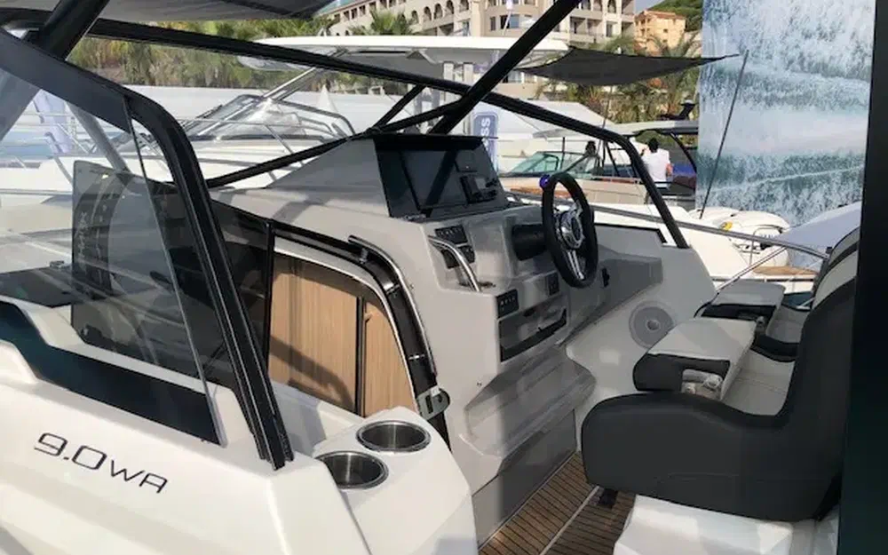 slider 2 Jeanneau Cap Camarat 9.0 WA