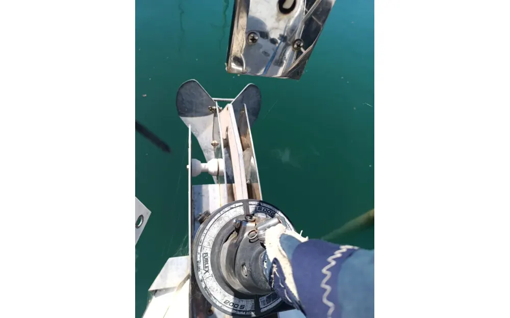 slider 42 Hunter  41
