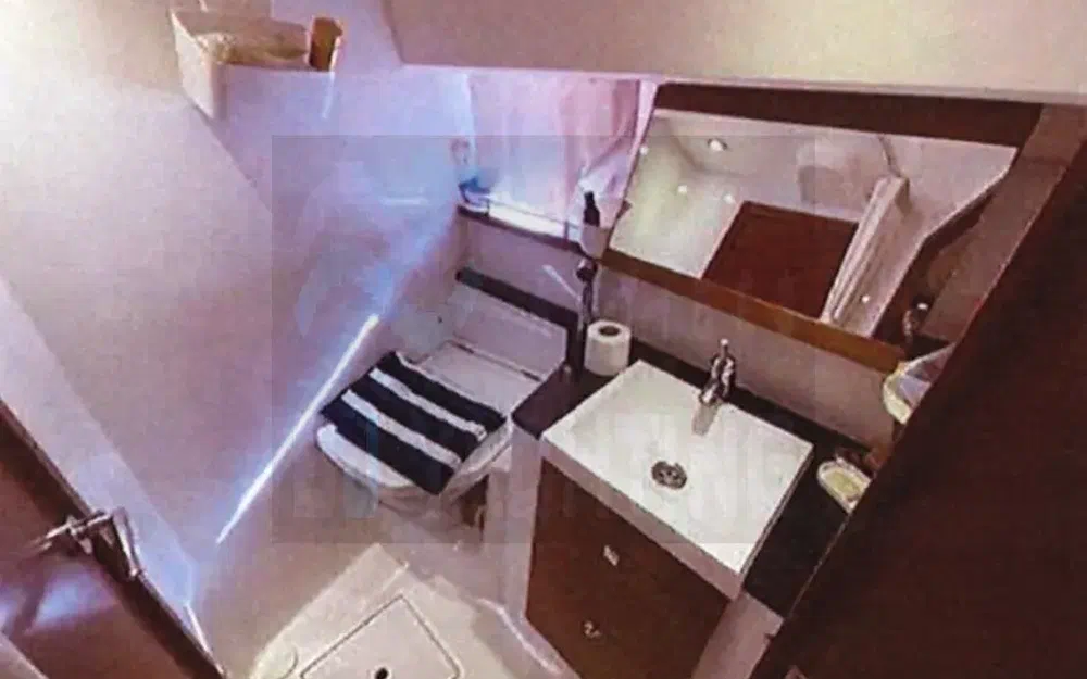 slider 16 Jeanneau Prestige 390