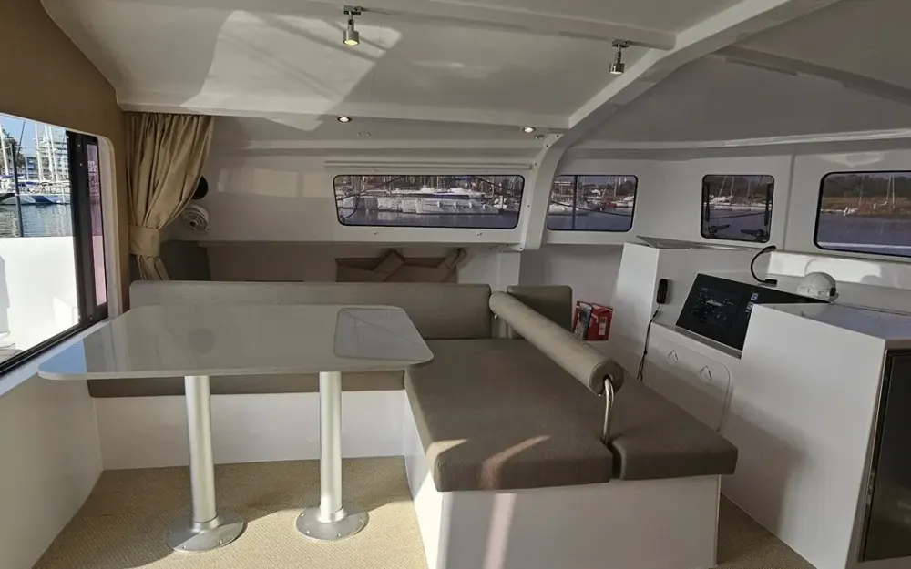 slider 16 Neel Trimarans 43 Performance