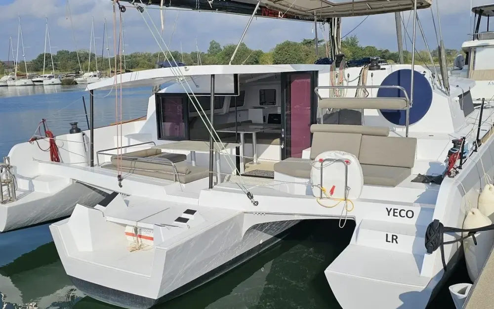 slider 6 Neel Trimarans 43 Performance