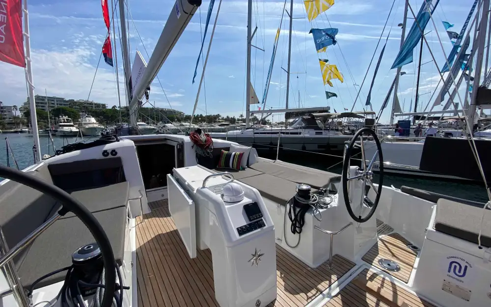 slider 9 Jeanneau Sun Odyssey 440