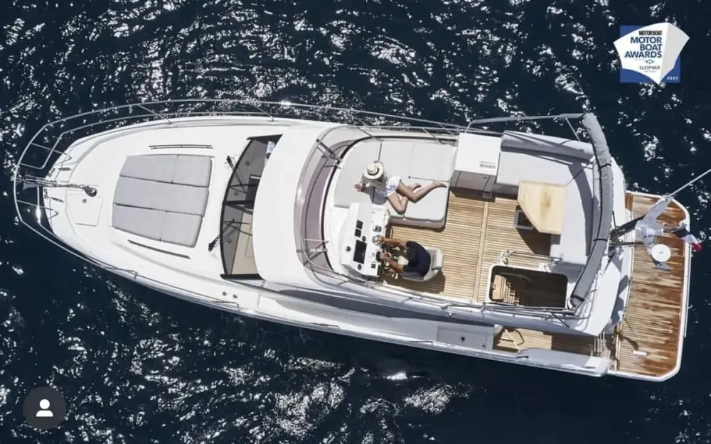 slider 0 Prestige Yachts Prestige 420 Fly
