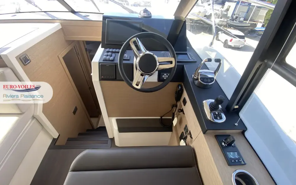 slider 7 Prestige Yachts Prestige 420 Fly