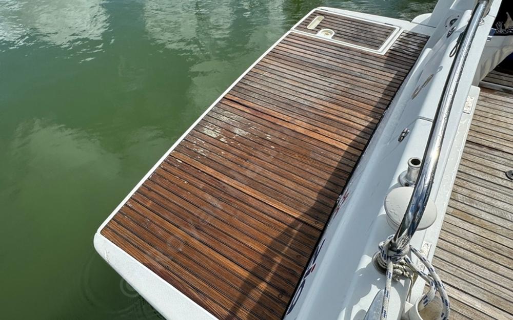 slider 9 Beneteau Ombrine 800