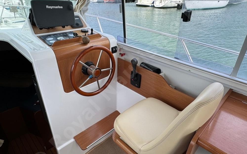 slider 9 Beneteau Antares 760