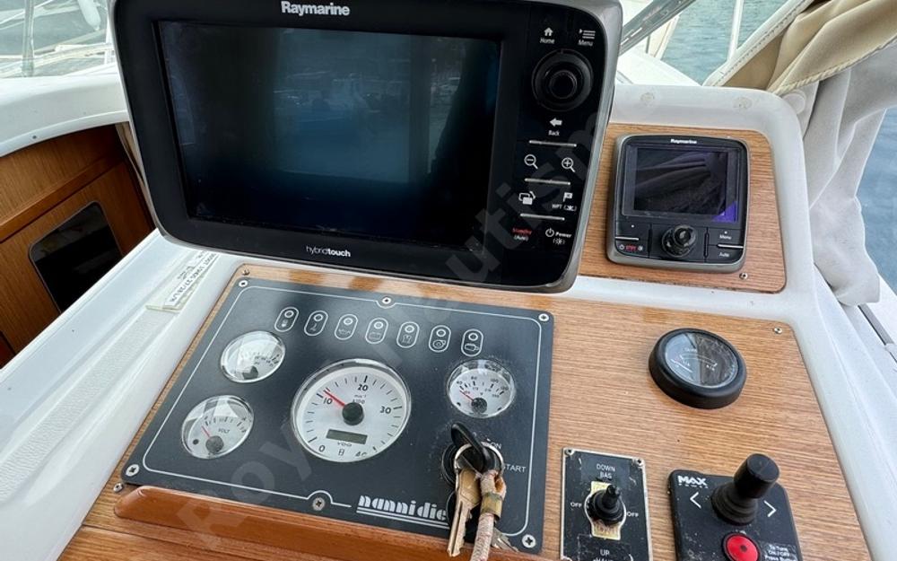 slider 10 Beneteau Antares 760