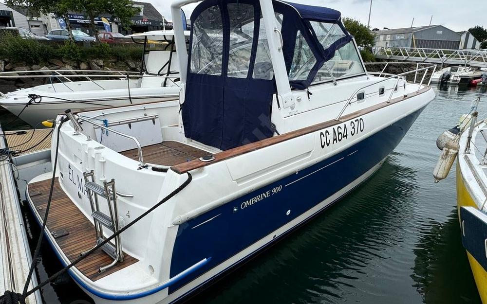 slider 4 Beneteau Ombrine 900