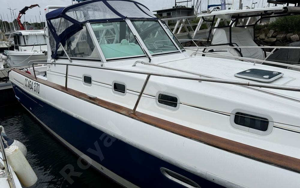 slider 5 Beneteau Ombrine 900