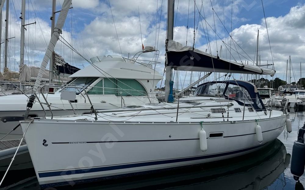 slider 1 Beneteau Oceanis 323 Clipper