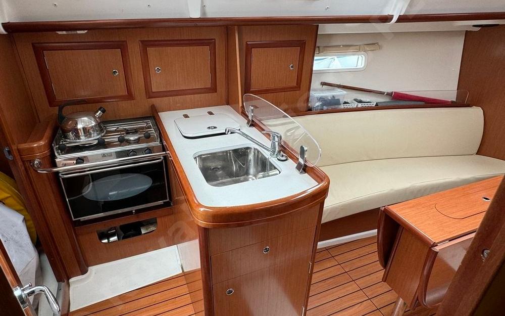 slider 13 Beneteau Oceanis 323 Clipper