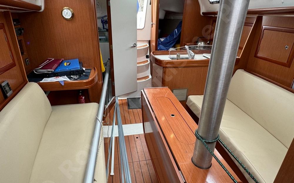 slider 18 Beneteau Oceanis 323 Clipper