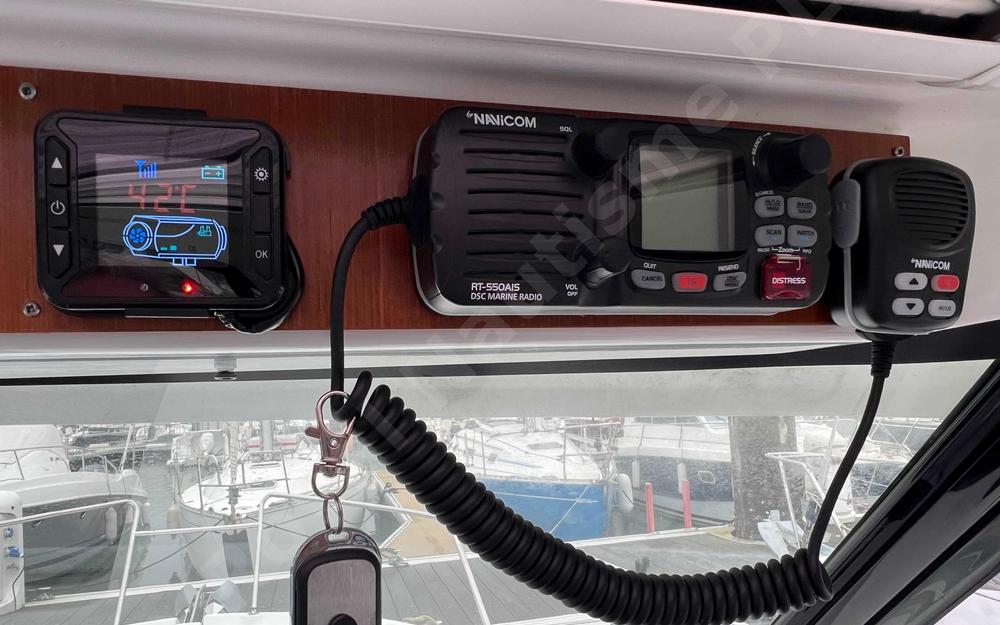 slider 12 Beneteau Antares 8.80