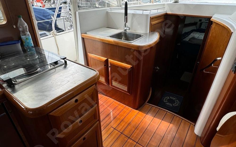 slider 10 Beneteau Swift Trawler 42