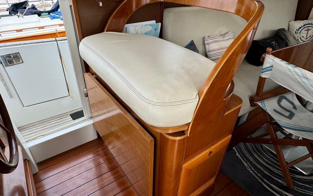 slider 11 Beneteau Swift Trawler 42