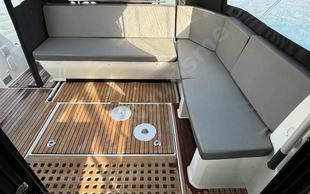 slider 8 Beneteau Antares 11 OB