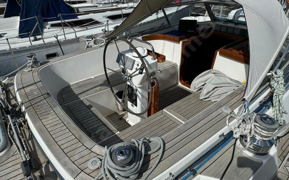 slider 6 Hallberg Rassy  43