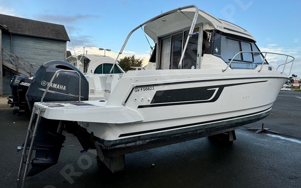 slider 3 Jeanneau Merry Fisher 795