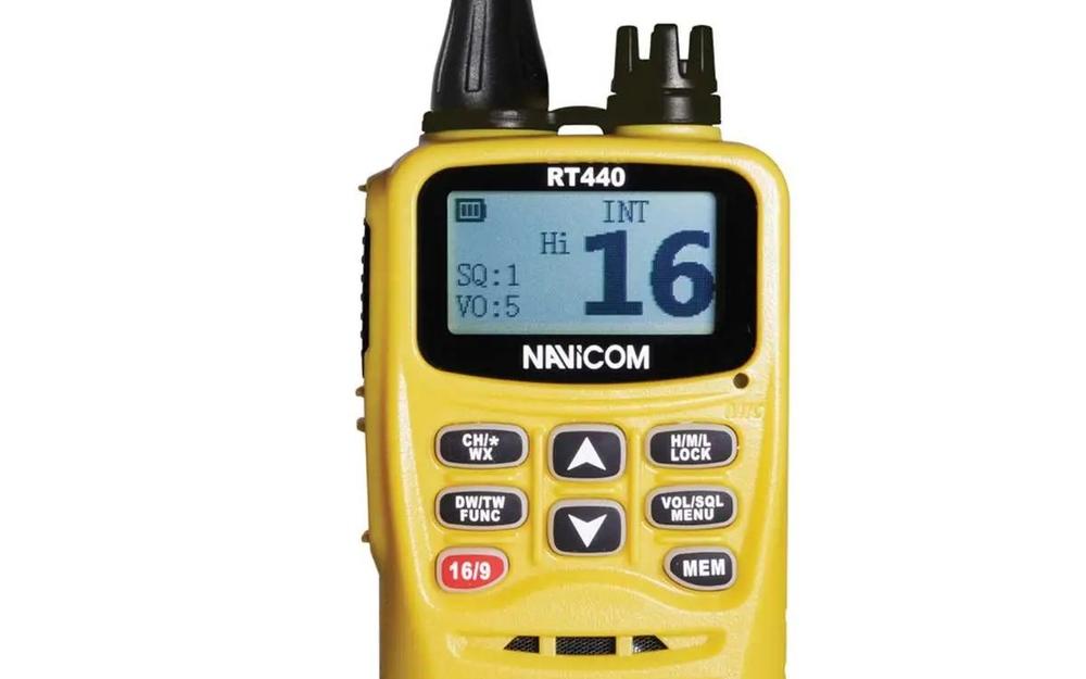 slider 7 GPS, sondeur, VHF